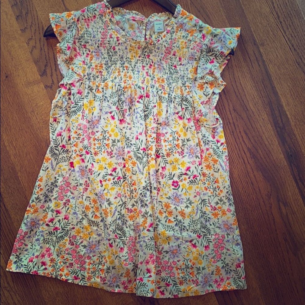 Spring/summer sleeveless floral top